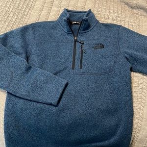 Men’s the north face sweater